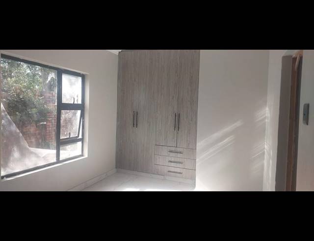 2 BEDROOM PROPERTY TO RENT IN DIE WILGERS